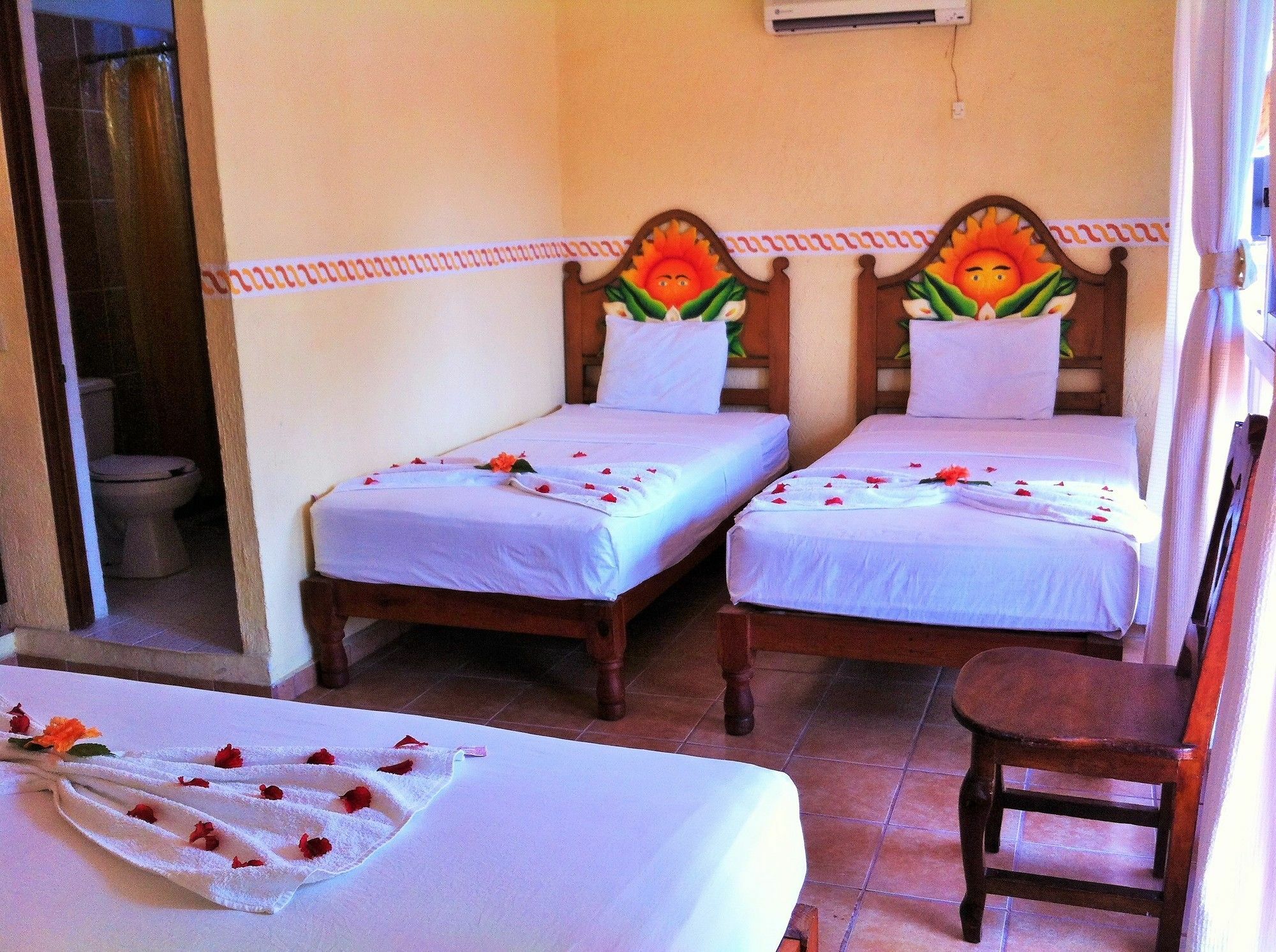 Hotel Casa De La Palma Bed & Breakfast Zihuatanejo Exterior photo
